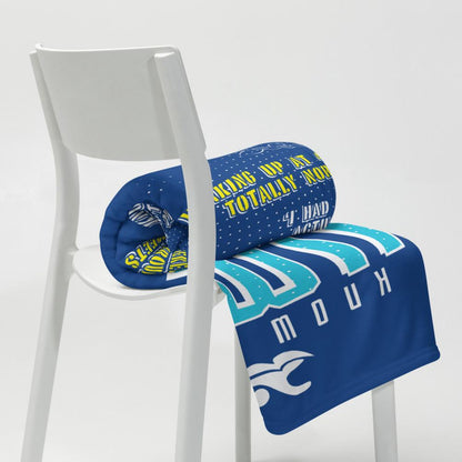 You Know You're A Swimmer Poolside Throw Blanket Throw Blanket TrendySwimmer 